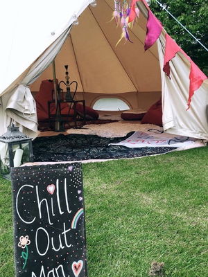 Event Kelly Barnes Singer Guitarist Northamptonshire