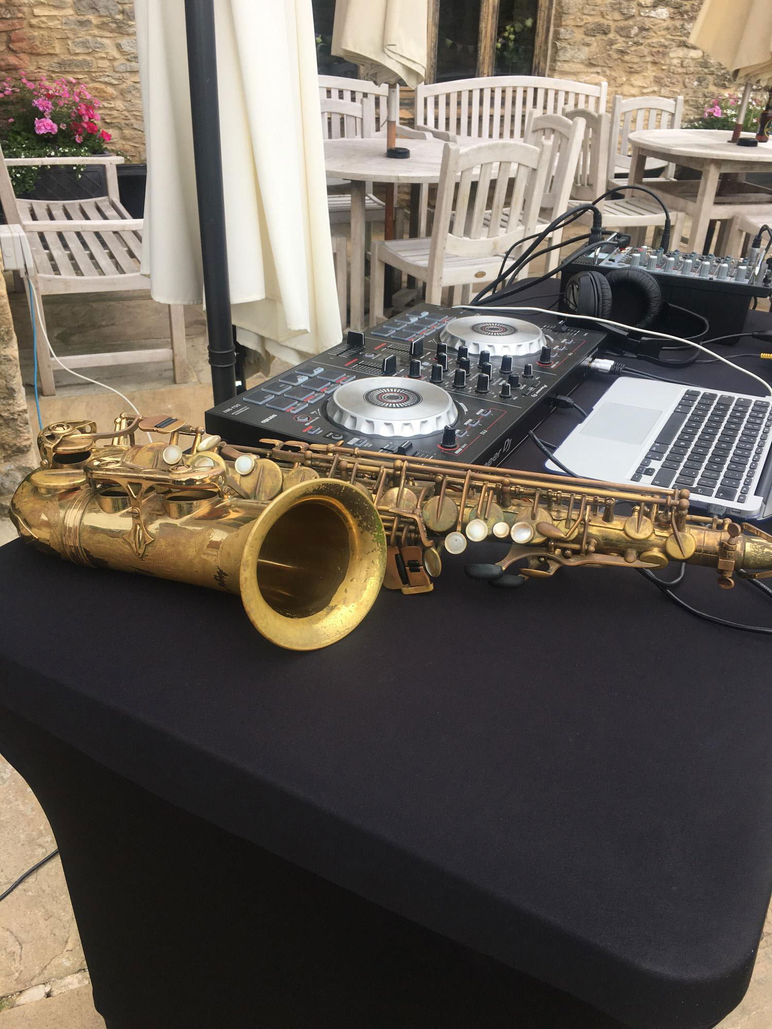 Mr Sax Saxophonist Review Wedding Gloucestershire