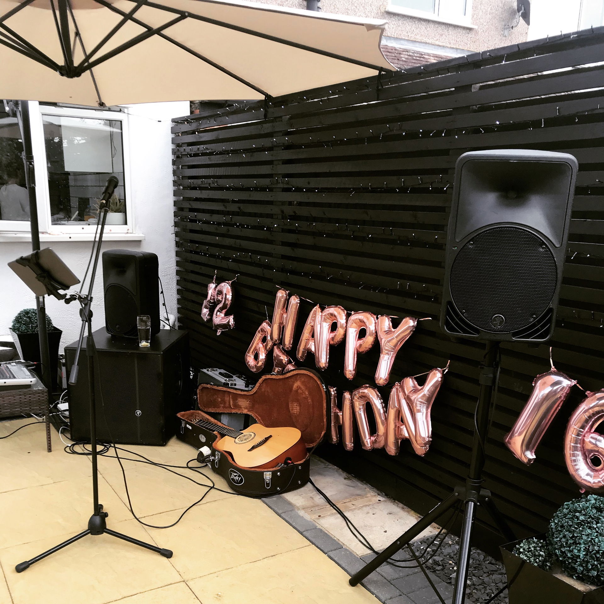 Tom Charles Singer Guitarist Review Private Party Kent