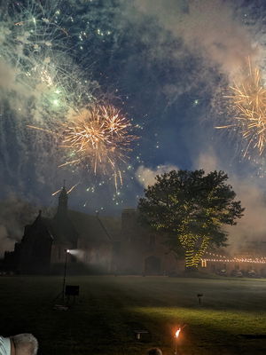 Event Aerialist Katriana Aerial Dancer. Bedfordshire