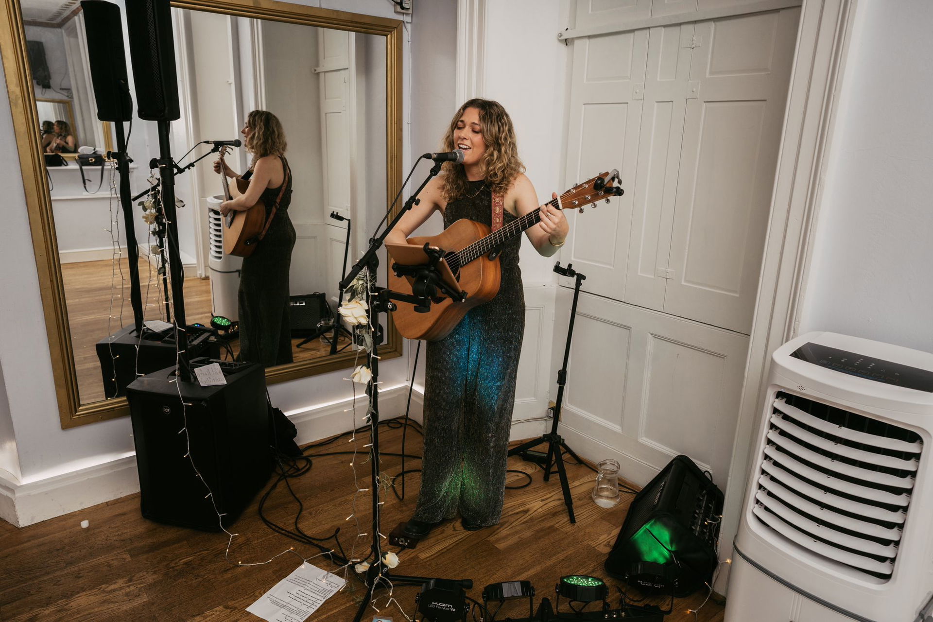 Kelly Barnes Singer Guitarist Review Wedding Essex