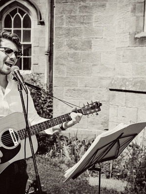 Event Andy Michaels Solo Singer-Guitarist Gloucestershire