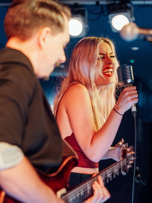 Event Summer Sun Function Band Hampshire