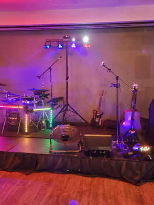 Event GLOW PARTY BAND Neon Party Duo Essex