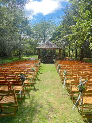 Event Kelly Barnes Singer Guitarist Northamptonshire