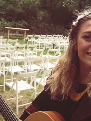 Event Kelly Barnes Singer Guitarist Northamptonshire