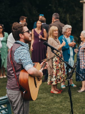 Event Tom Charles Singer Guitarist Stockton on Tees