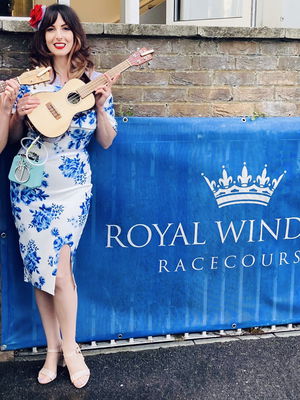 Event Uke Complete Me Ukulele Roaming Duo or Band London