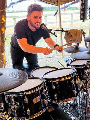 Event The Hot Shots Function Band Essex