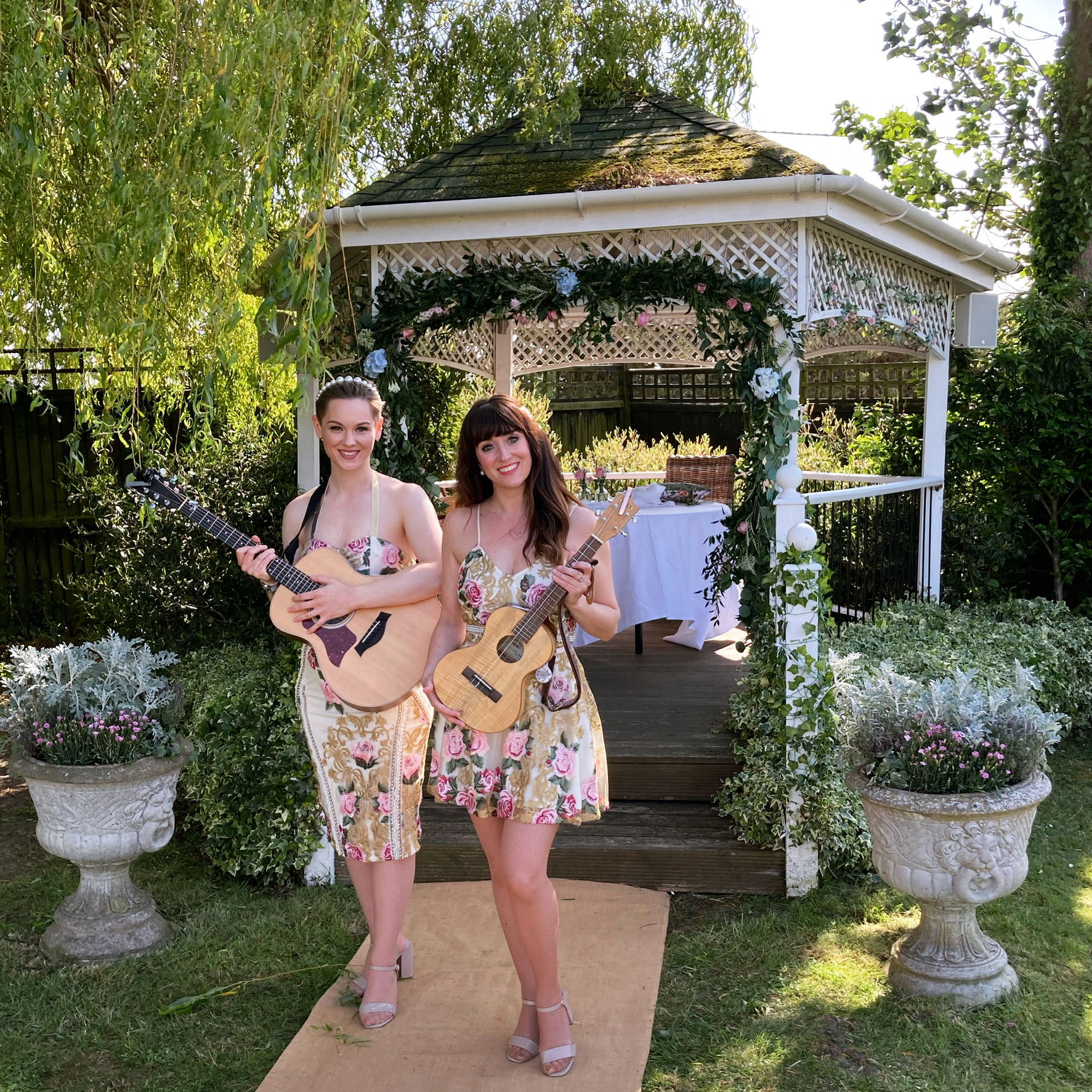 Uke Complete Me Solo Artist, Duo or Trio Review Wedding Kent