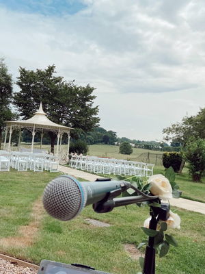 Event Kelly Barnes Singer Guitarist Northamptonshire