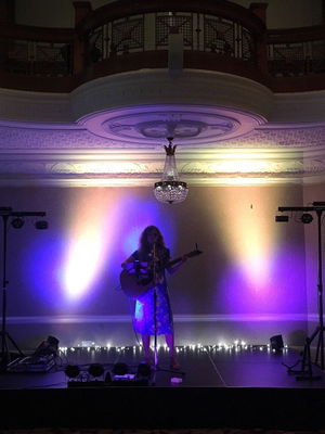 Event Kelly Barnes Singer Guitarist Northamptonshire