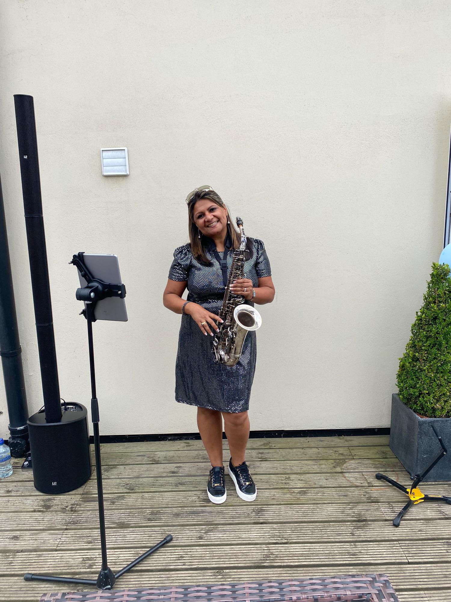 Mads on Sax Saxophonist Review Private Party West Sussex