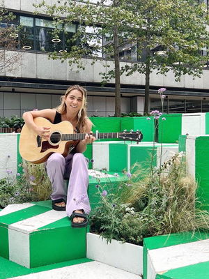 Event Isla Solo Singer/ Guitarist London