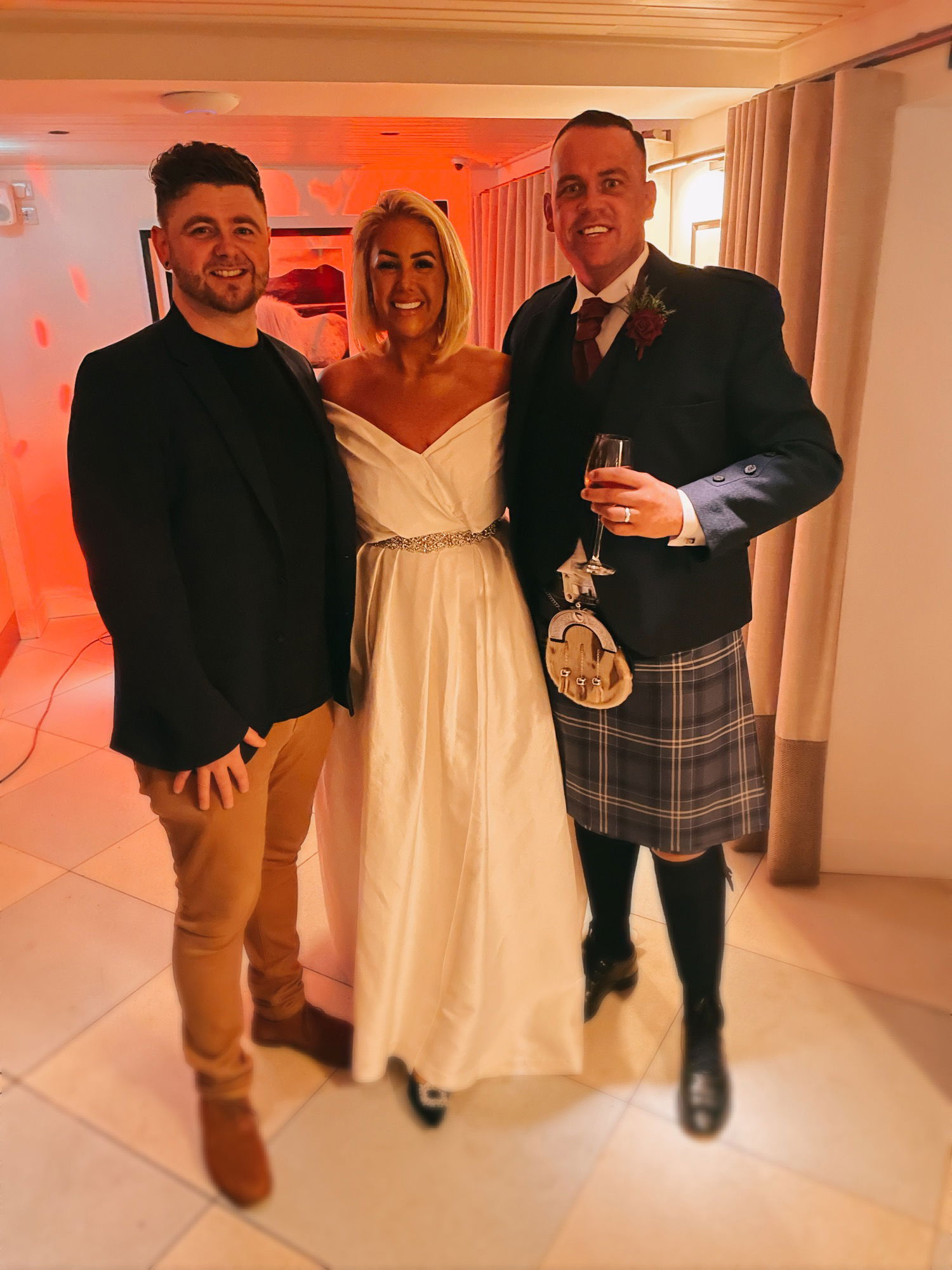 Dylan Dale Singer Guitarist Review Wedding Edinburgh