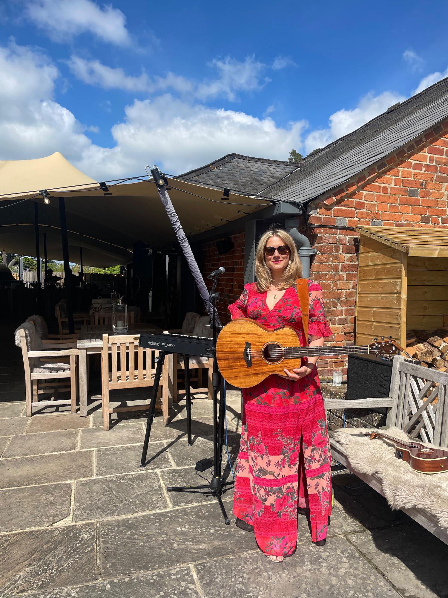 Florence Smith Singer Guitarist Review Private Party Berkshire