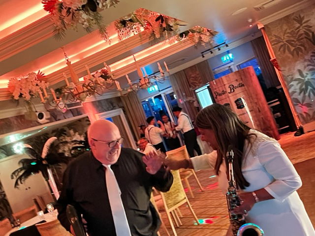 Mads On Sax Saxophonist Review Corporate Event Essex