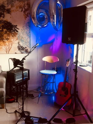 Event Kelly Barnes Singer Guitarist Northamptonshire