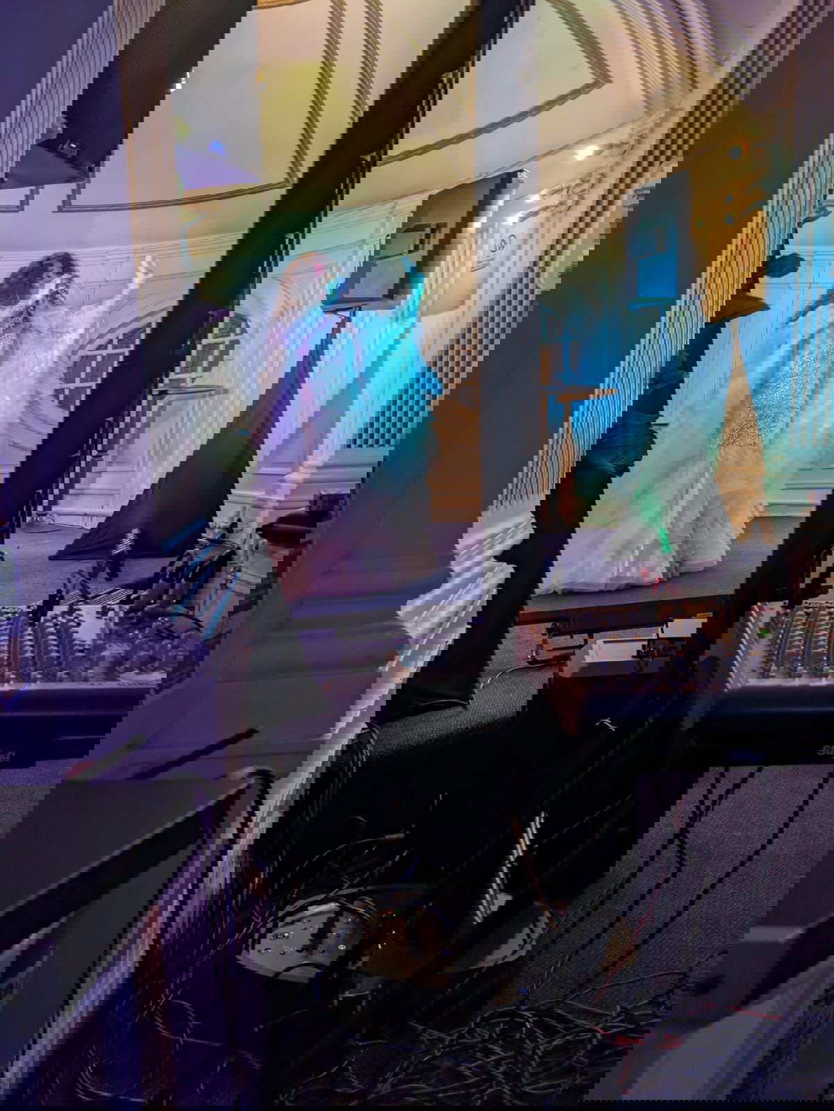 Motown Queen Solo Singer With Tracks Review Hotel / Restaurant Event Devon