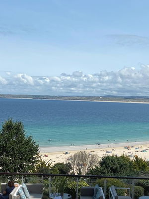 Event Kelly Barnes Singer Guitarist Northamptonshire