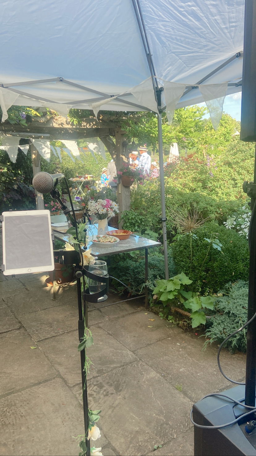 Kelly Barnes Singer Guitarist Review Private Party Kent