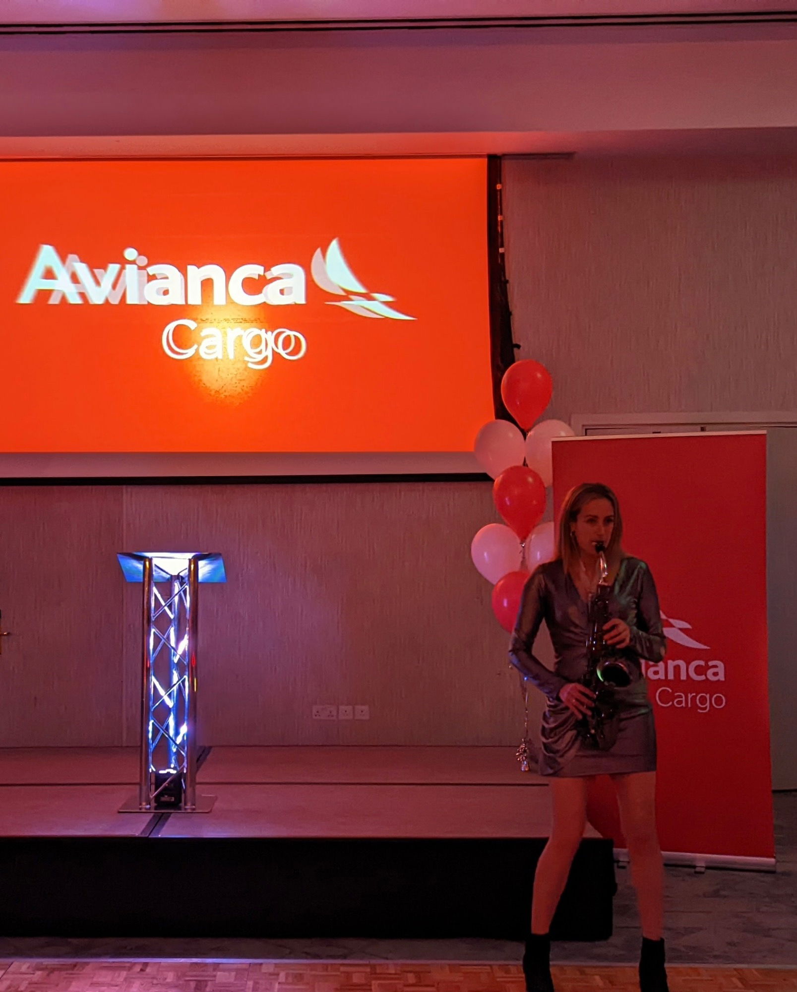 Lizzie B Sax Saxophonist Review Corporate Event London