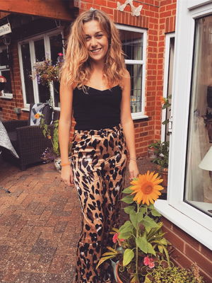 Event Kelly Barnes Singer Guitarist Northamptonshire