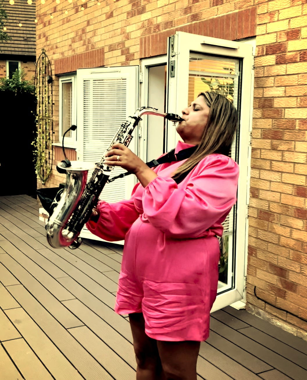 Mads on Sax Saxophonist Review Private Party Northamptonshire