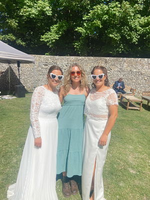 Event Kelly Barnes Singer Guitarist Northamptonshire