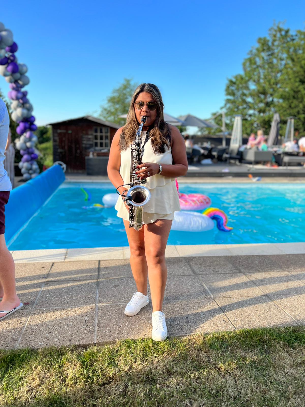 Mads on Sax Saxophonist Review Private Party Essex