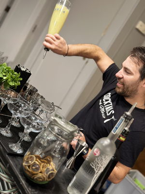 Event Mario Bartenders Cocktail Bars and Bartenders Bracknell, Berkshire
