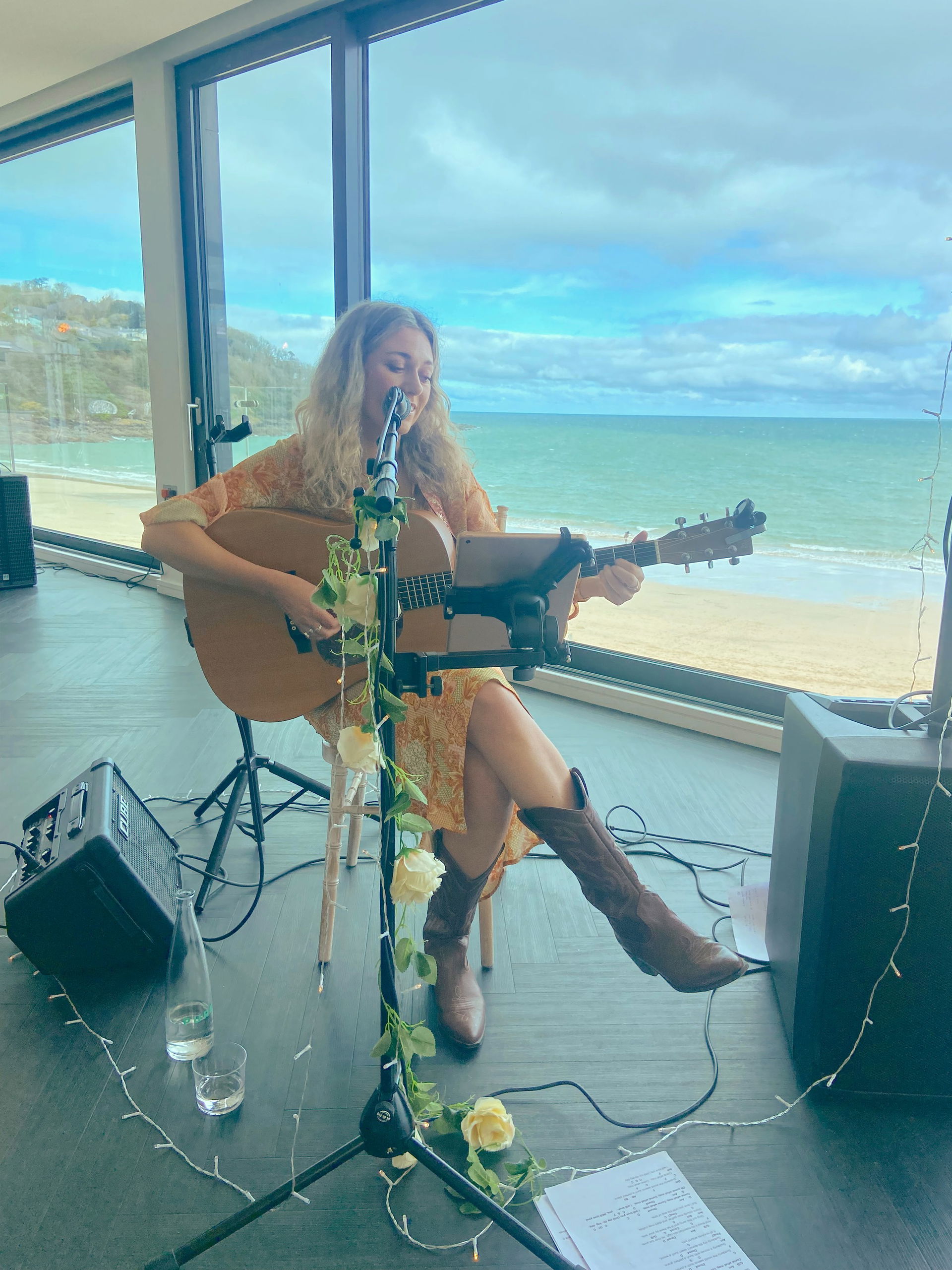 Kelly Barnes Singer Guitarist Review Wedding Cornwall