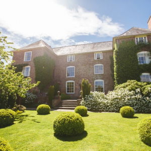 Isabelle A booked Venus Strings for their wedding in Herefordshire Venus Strings Classical Musician Review Wedding Herefordshire