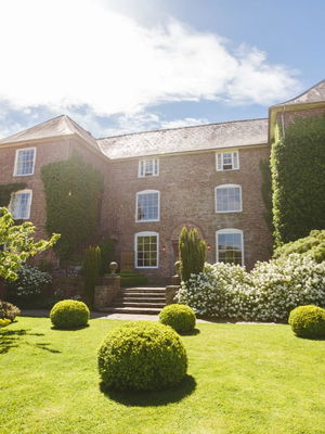 Event Venus Strings Violin and Cello Duo Worcestershire