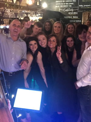 Event Kelly Barnes Singer Guitarist Northamptonshire