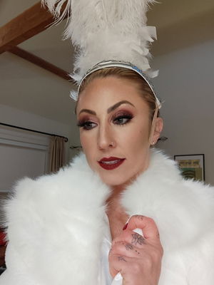 Event Aerialist Katriana Aerial Dancer. Bedfordshire