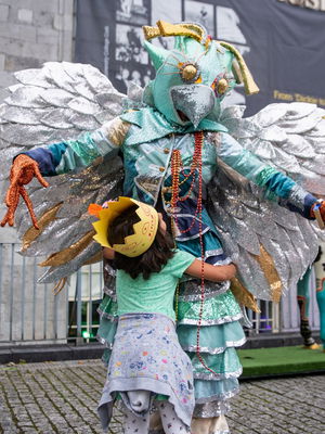 Event Sequin Birds Street Performer London