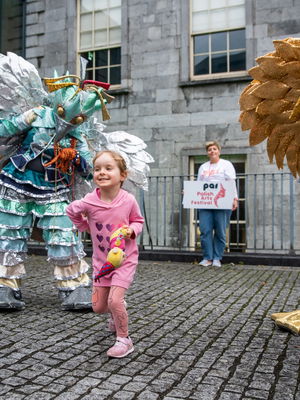 Event Sequin Birds Street Performer London