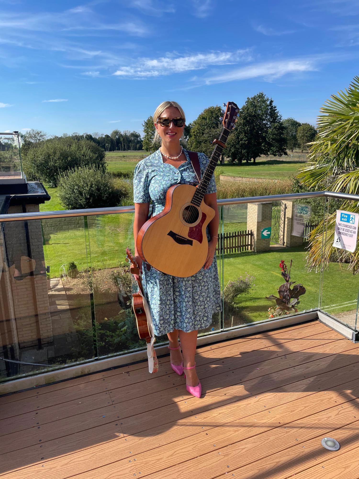 Florence Smith Singer Guitarist Review Wedding Oxfordshire