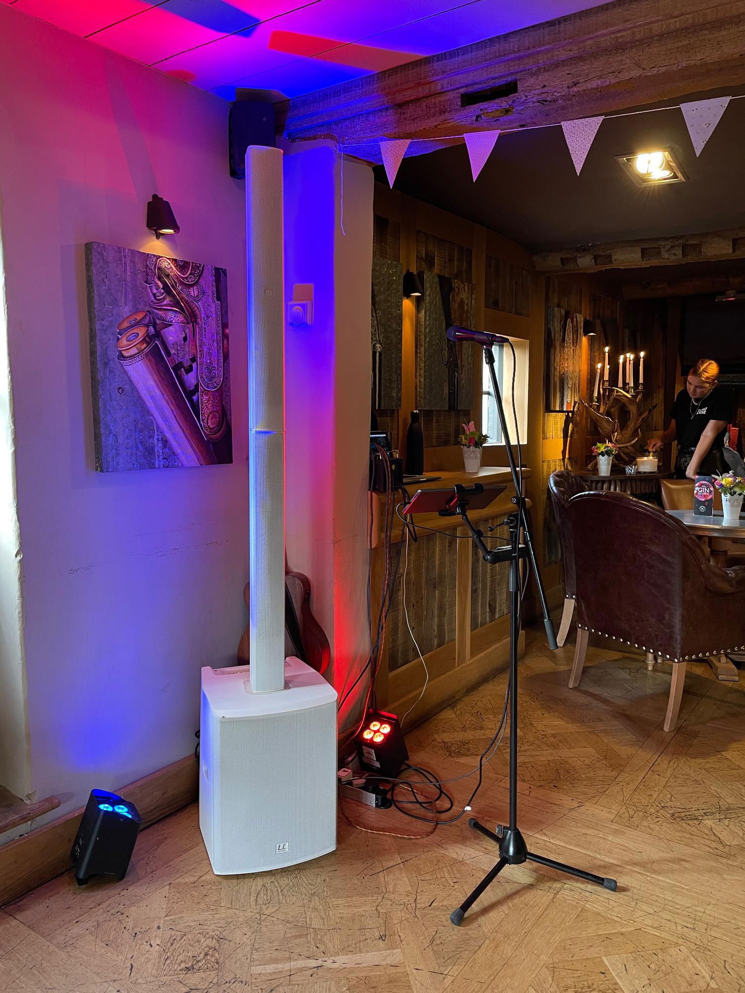 Tom Charles Singer Guitarist Review Private Party Warwickshire