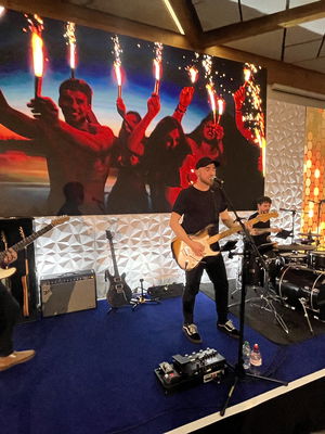 Event Happy Hour Function Band Kent