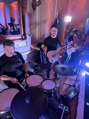 Event Happy Hour Function Band Kent