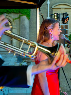 Event Bella And The Bourbon Boys Vintage Jazz Covers of Pop Songs London