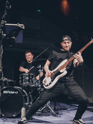 Event Happy Hour Function Band Kent