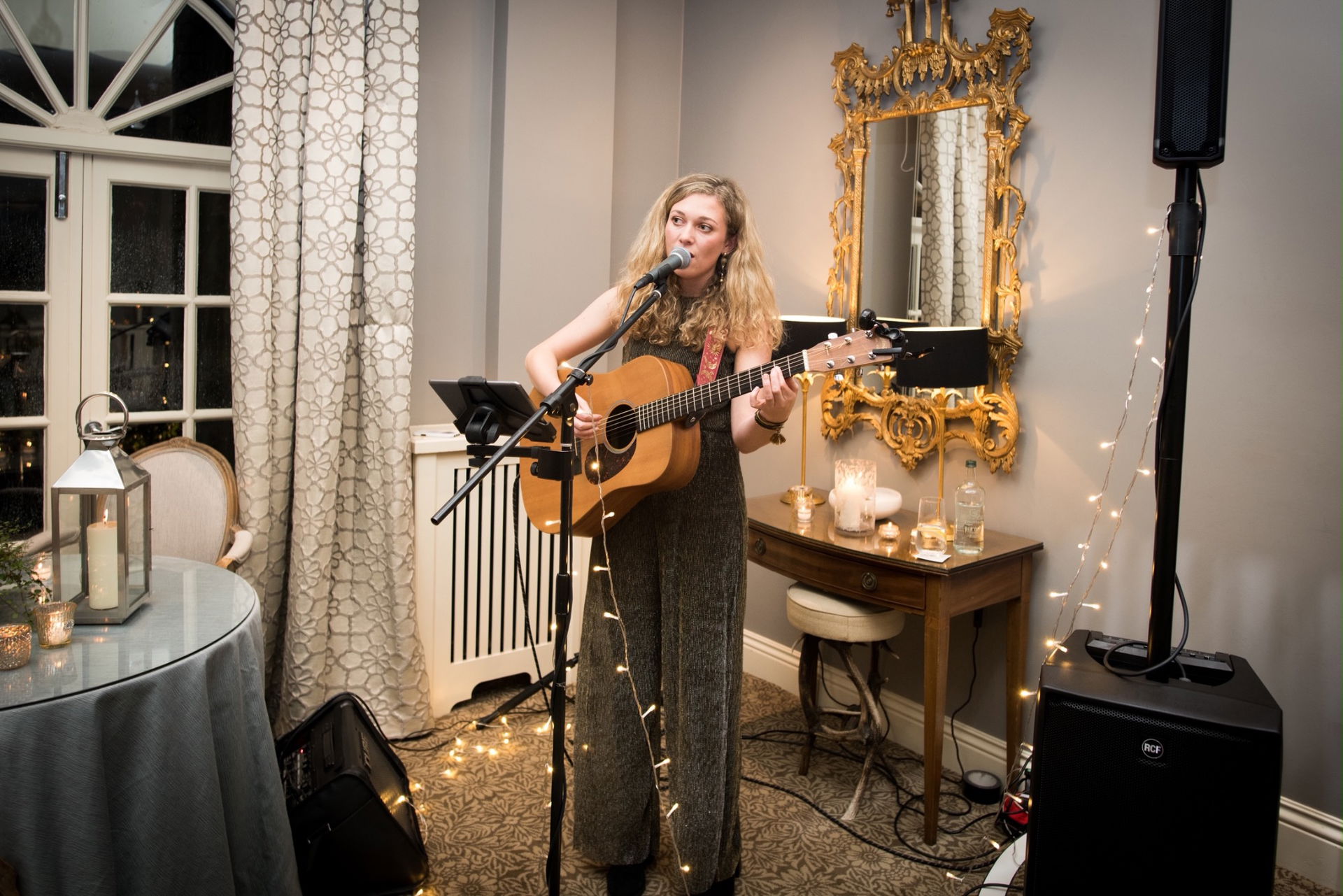 Kelly Barnes Singer Guitarist Review Wedding Hampshire