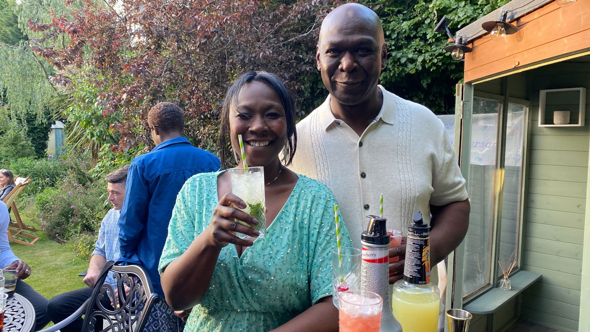 Mario Cocktail Bar Hire And Bartender Packages Cocktail Bartender Review Private Party Cambridgeshire