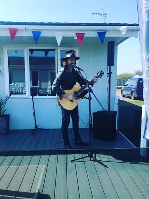 Event Henry Hunter Acoustic Solo Singer-Guitarist York, North Yorkshire