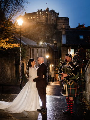 Event Highland Bagpiper Piper Highland