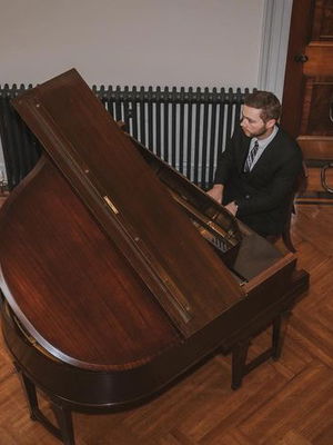 Event Finn McCool Pianist North Yorkshire