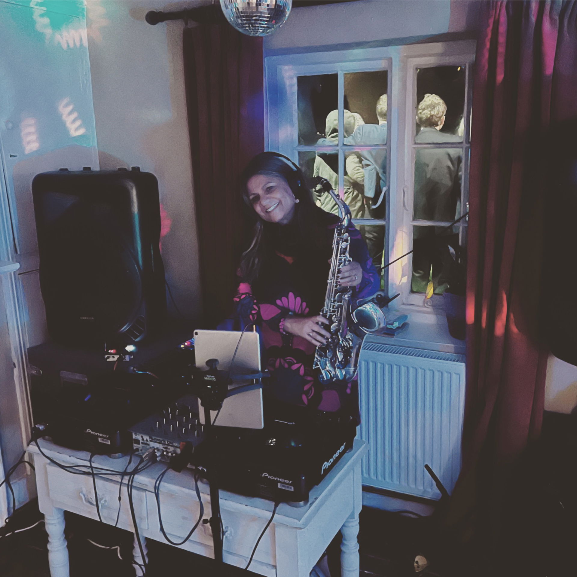 Mads on Sax Saxophonist Review Private Party Kent